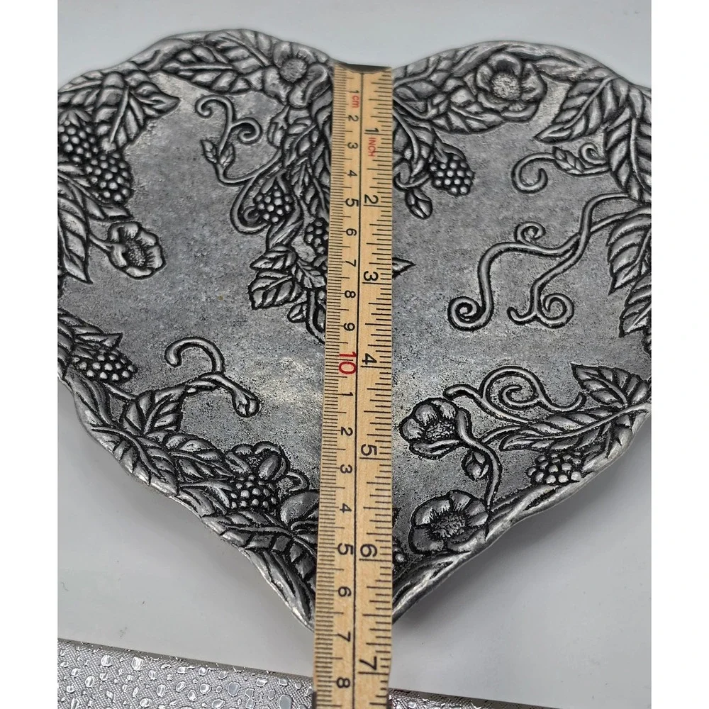 Carson Statesmetal Heart Trinket Dish Blackberry Floral Embossed Pewter Style